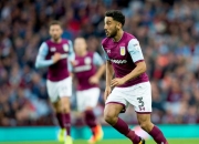 包含阿尔克马尔成功逼平波尔多，保持不败状态的词条