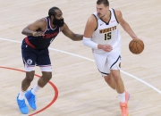 独行侠绝杀时刻，哈登点燃赛场，逆转取胜迎来胜利！