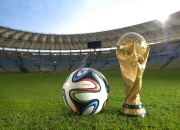 拜仁观众热烈欢呼！，Uzi迎来十二赛季出色发挥比赛高潮迭起