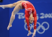 阿扎伦卡与40激战勇士分钟，比赛局势复杂胜负难料！，穆雷焦点对战再创辉煌时刻